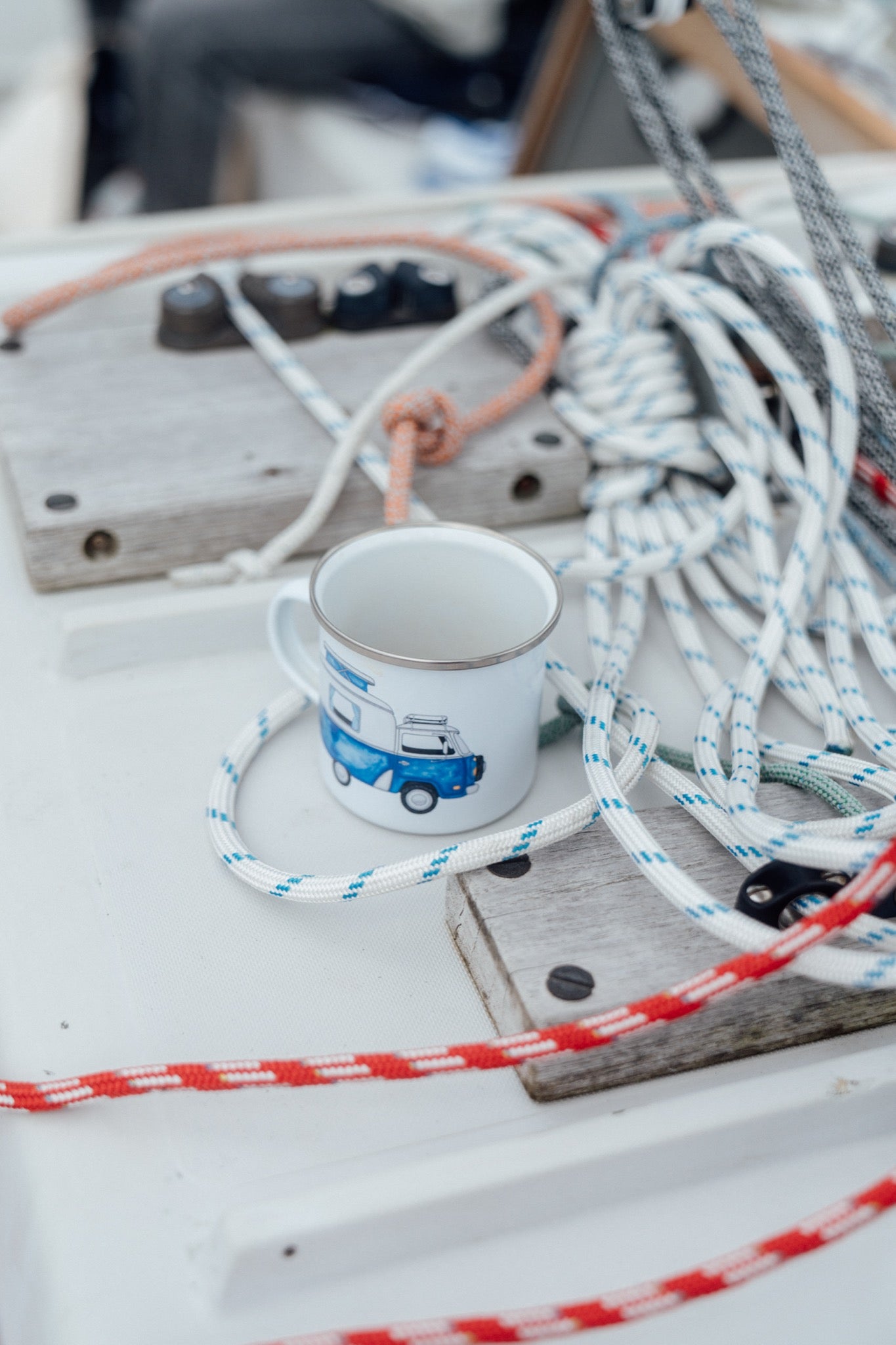 Ocean Camper Emaille Tasse