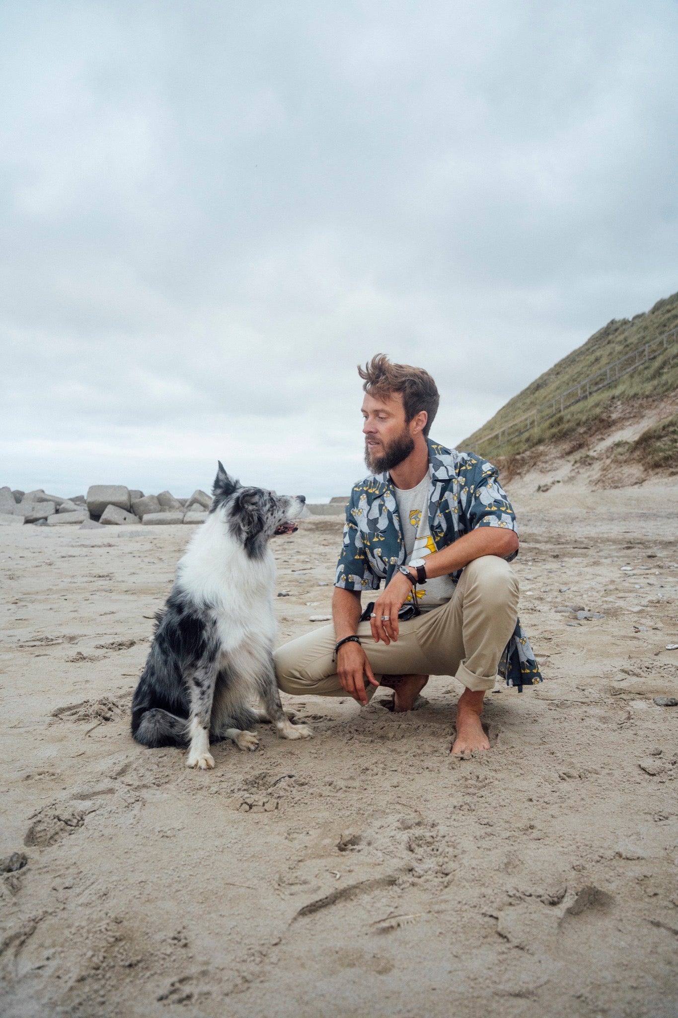 Surfing Seagull T-shirt (Oatmeal melange)